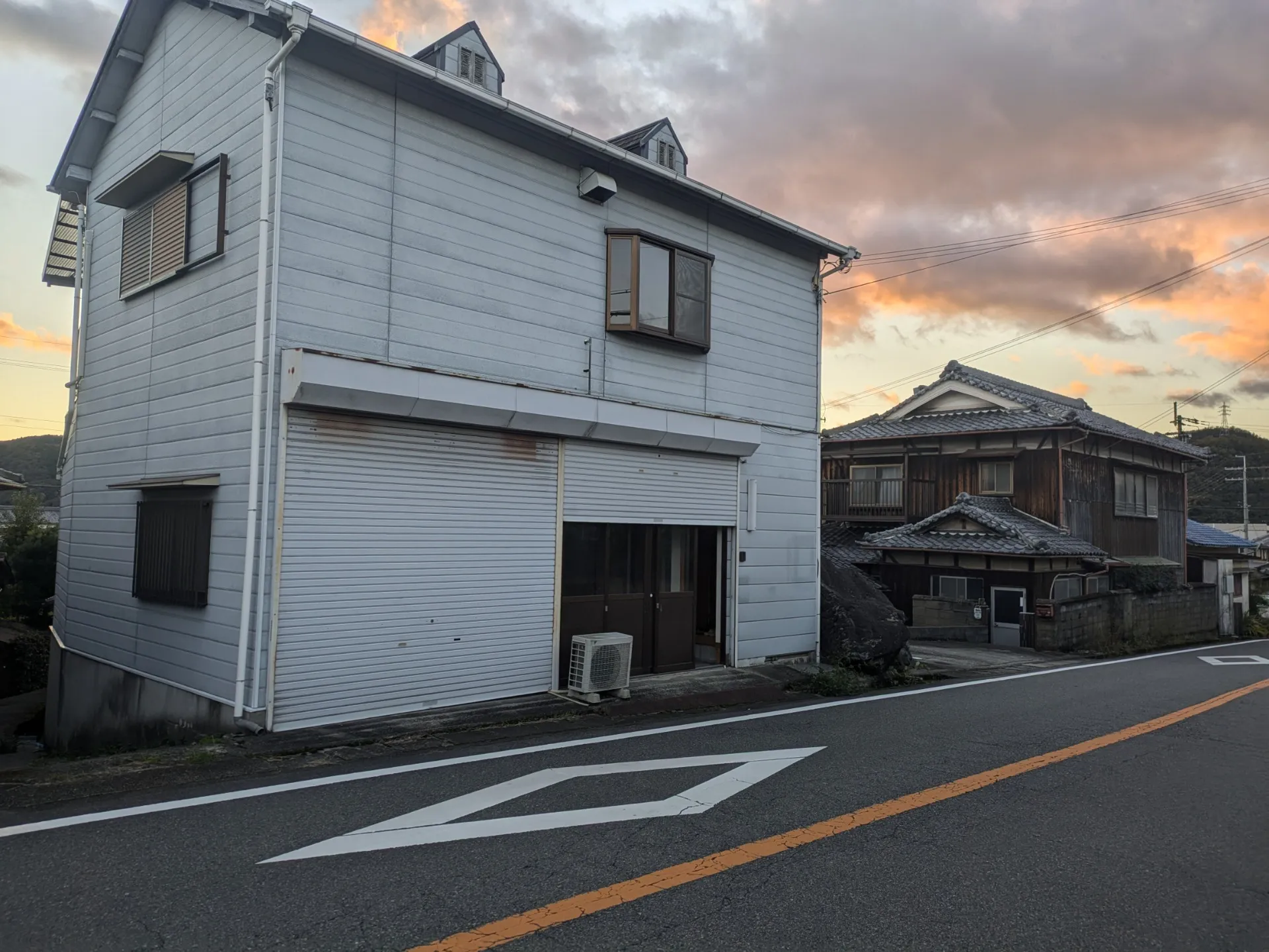 姫路市豊富町450万円中古住宅です。